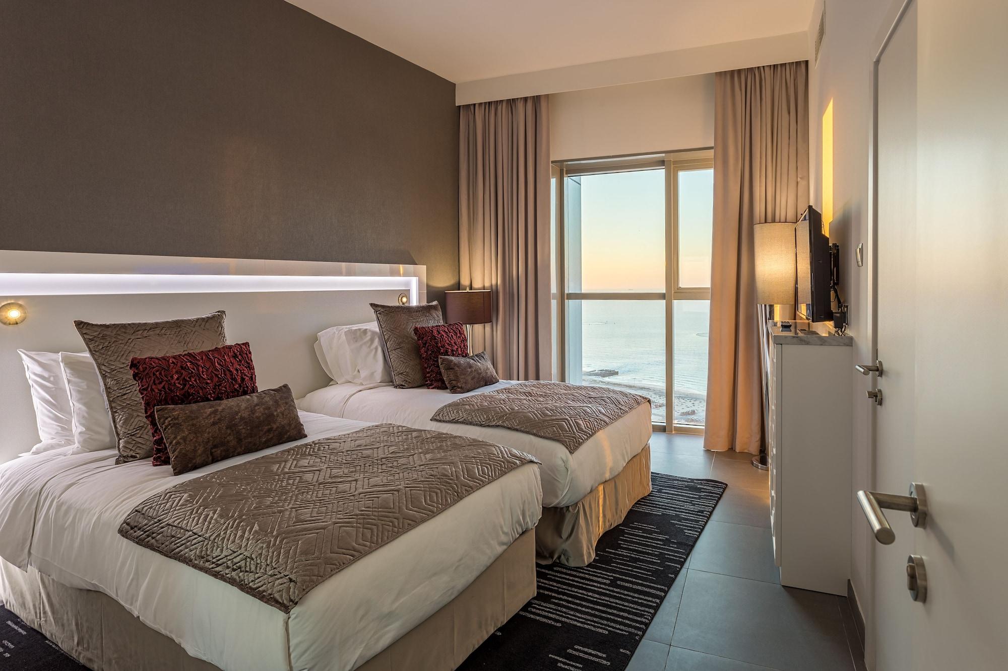The First Collection Dubai Marina Hotel Exterior photo Room at the Marina