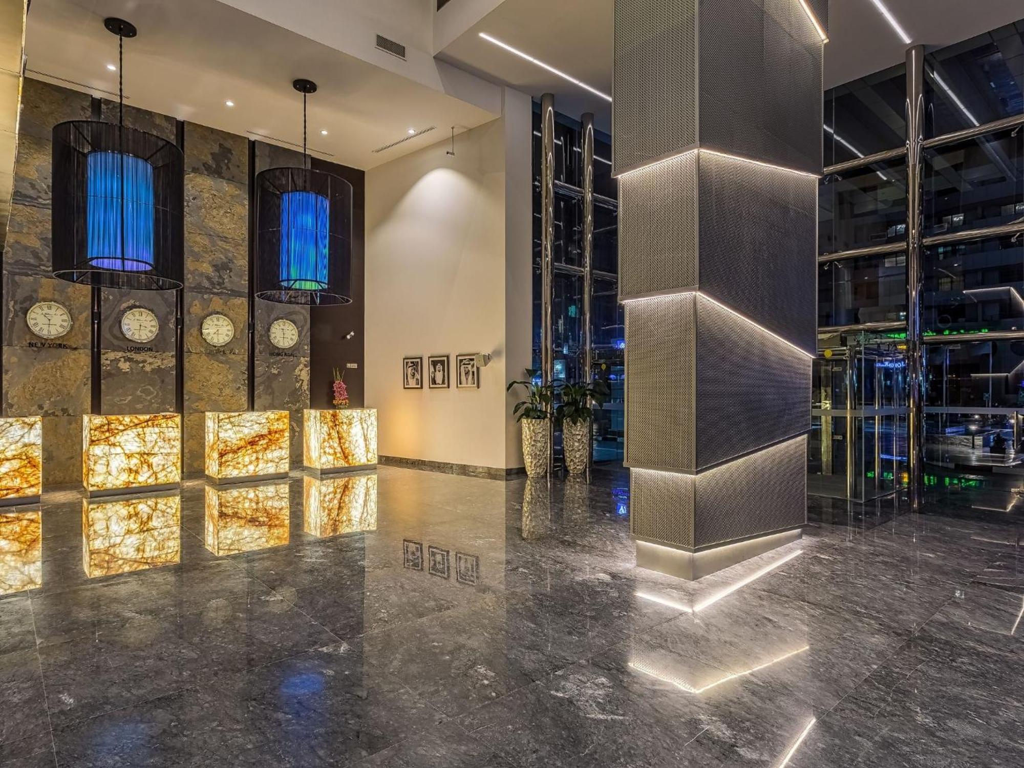 The First Collection Dubai Marina Hotel Exterior photo Reception